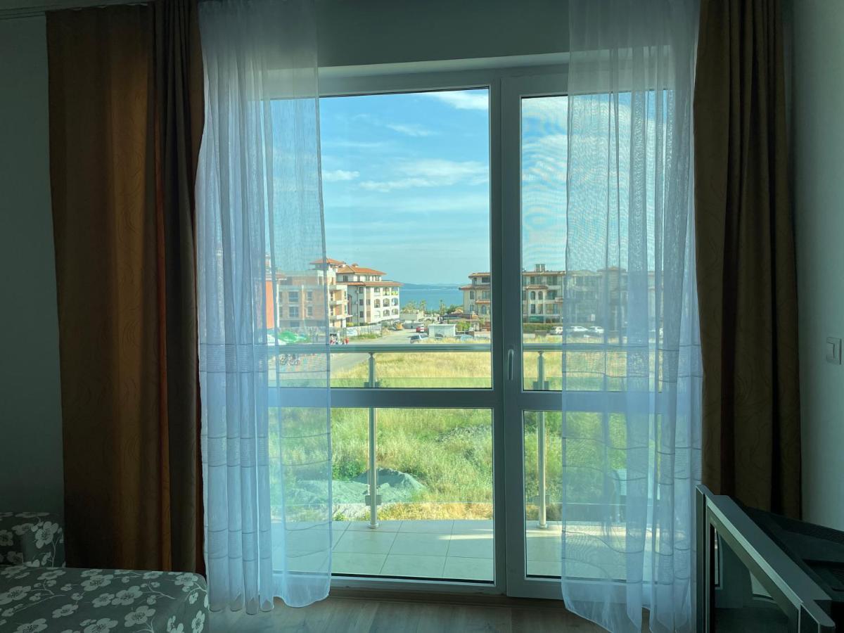 Ferienwohnung Апартамент В Сарафово Burgas City Exterior foto